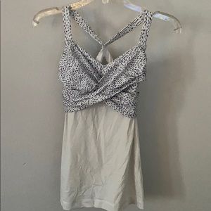 Lululemon workout top